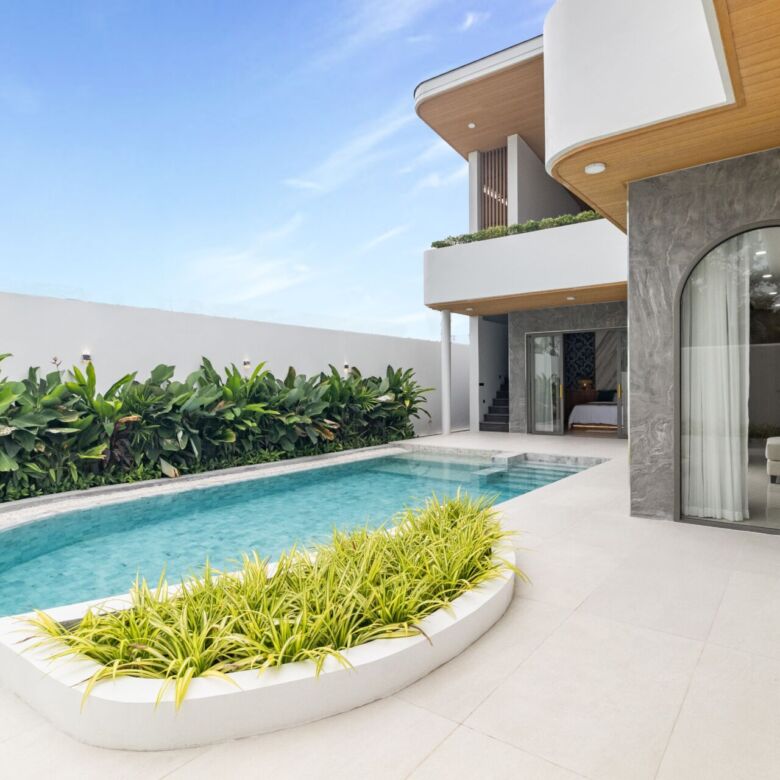 Elegant 2-Bedroom Sea View Villa for Rent with Beach Access