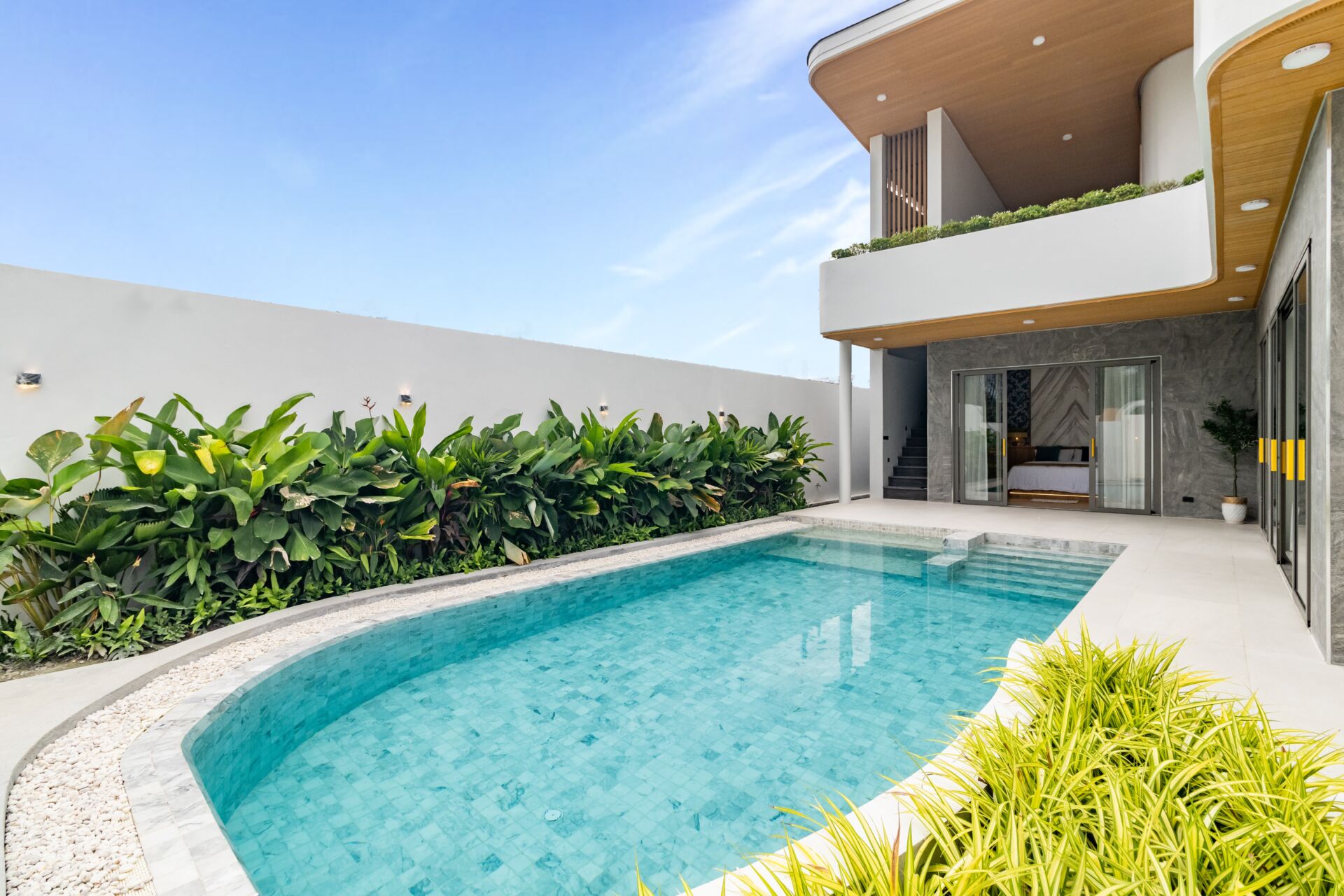 Elegant 2-Bedroom Sea View Villa for Rent with Beach Access