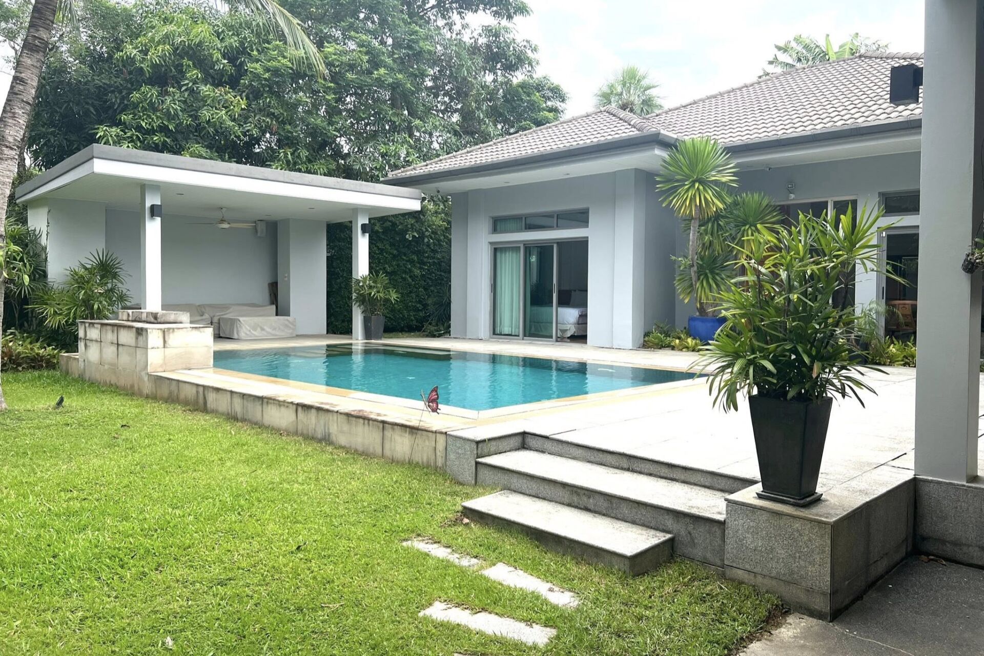Spacious 4-Bedroom Pool Villa for Sale in Kok Tanod, Cherngtalay, Phuket