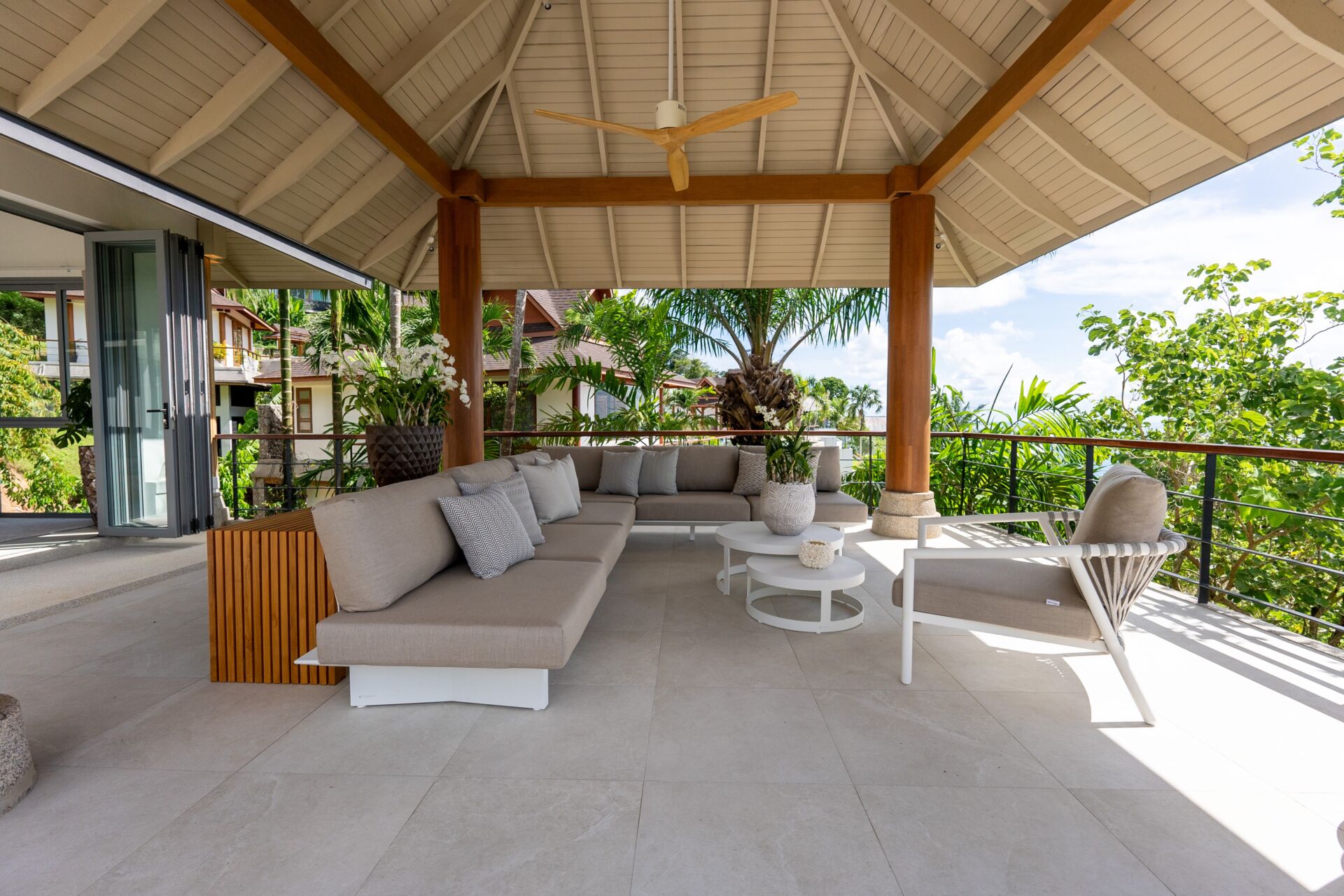 ayara-30 Ayara Sea View Villa for Rent – Luxury Ocean View Villa in Surin, Phuket