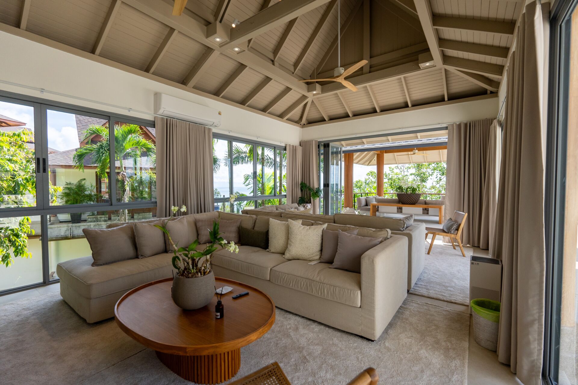 ayara-39 Ayara Sea View Villa for Rent – Luxury Ocean View Villa in Surin, Phuket