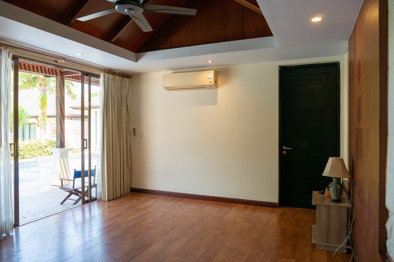 Spacious 4-Bedroom Private Pool Villa on 1,550 sqm Land in Phuket – Reduced Price with 2 Million THB Discount