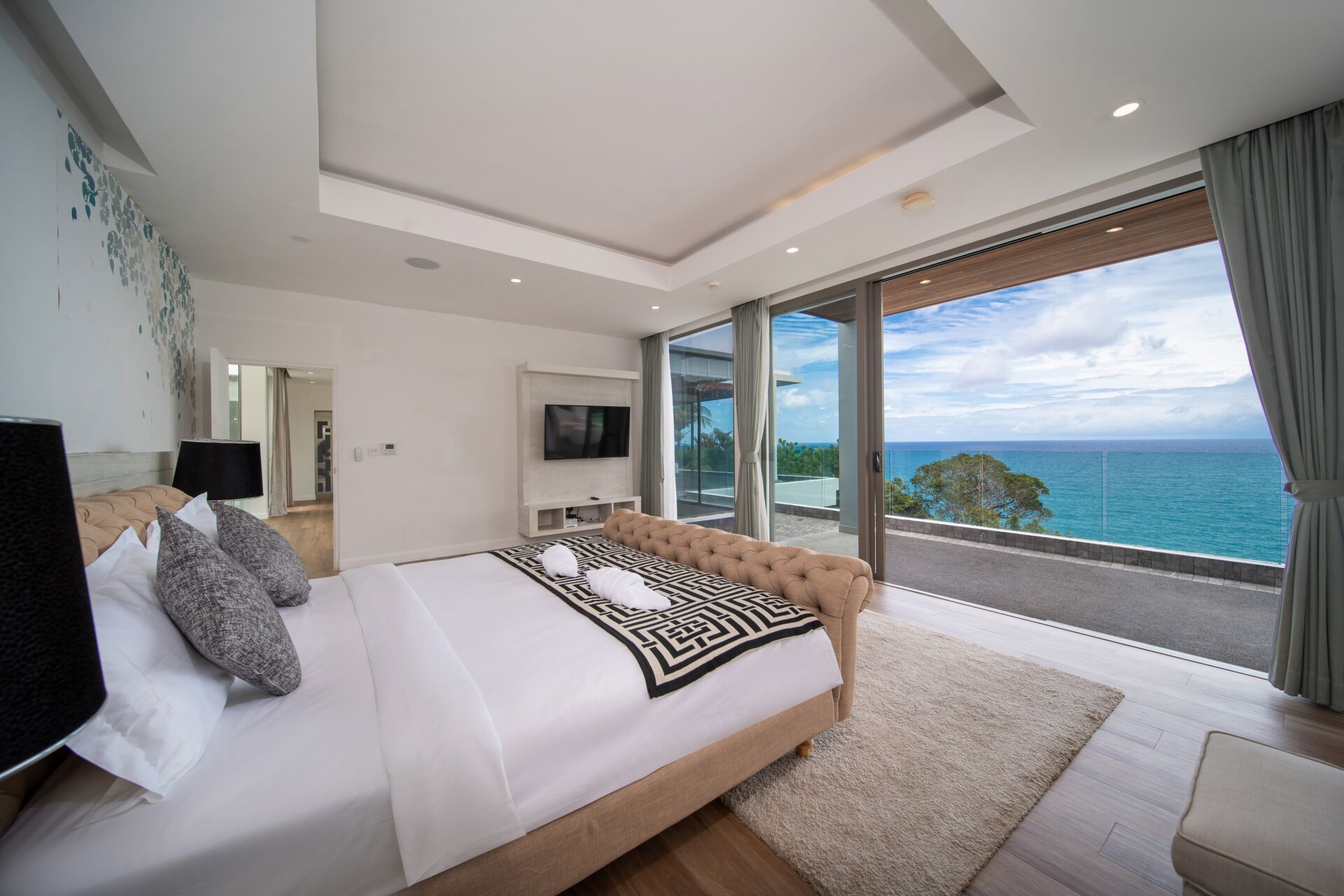 0423 MoonShadow Villa Kamala Phuket for Rent | Luxury 6-Bedroom Sea View Villa | THB 55,000 Per Night