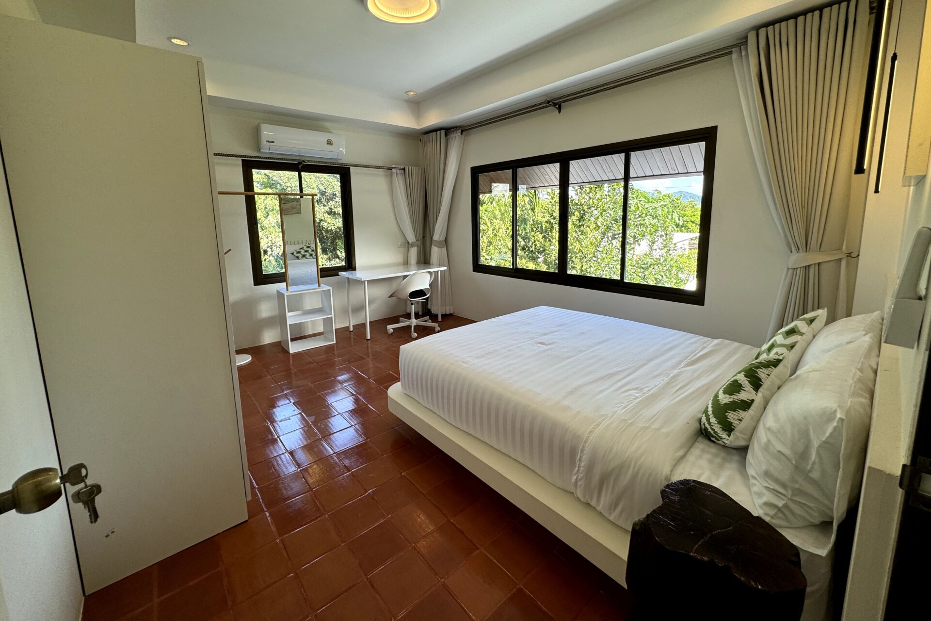 36 Luxury 4-Bedroom Pool Villa for Rent in Pa Klok, Phuket | Tropical Garden Retreat