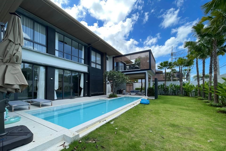 Luxury 5+1 Bedroom Villa for Rent at Mouana Grande Ko Kaeo, Phuket