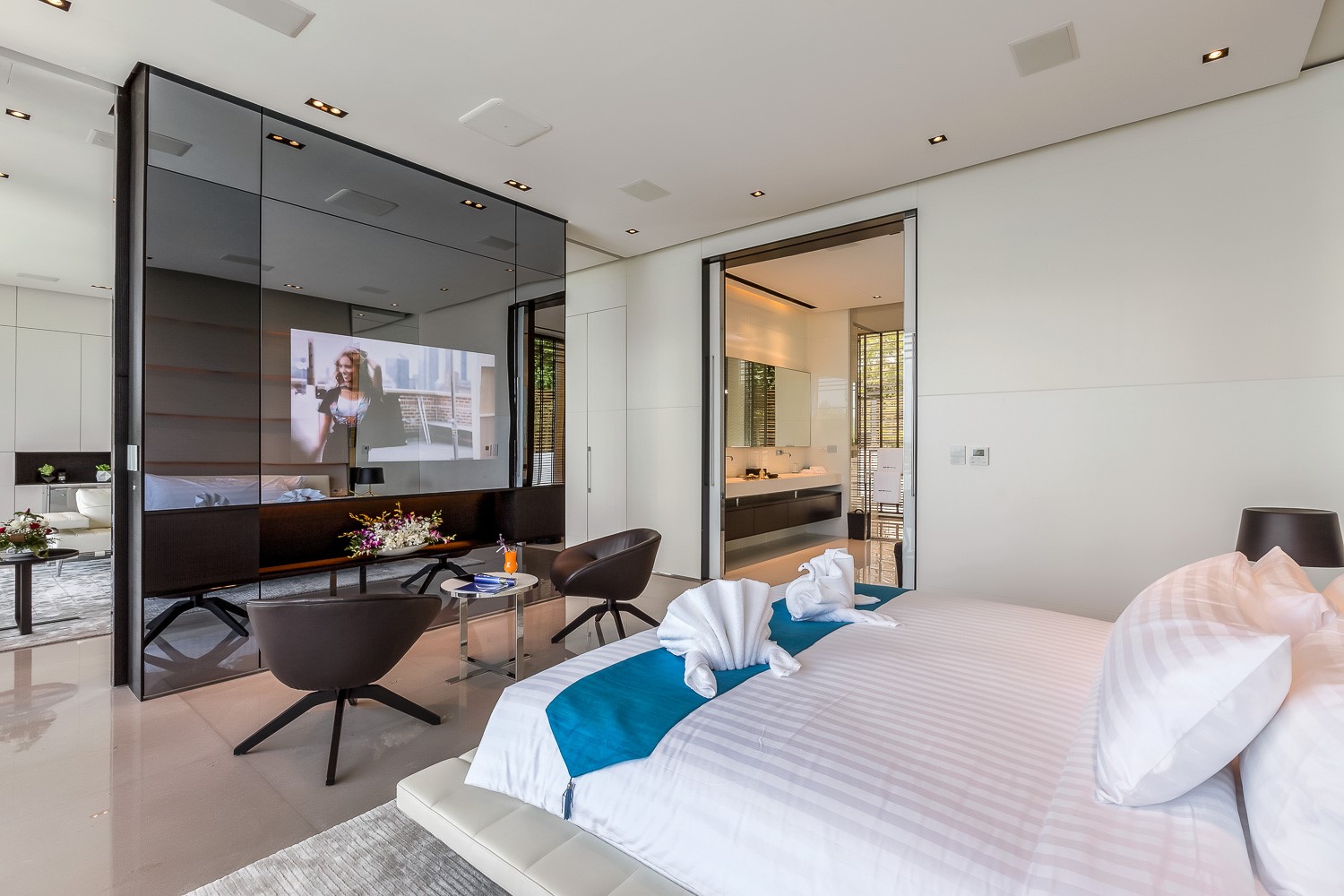 Cliff Top Residence for Rent in Cape Panwa, Phuket | Ultra-Luxury 6-Bedroom Oceanfront Villa