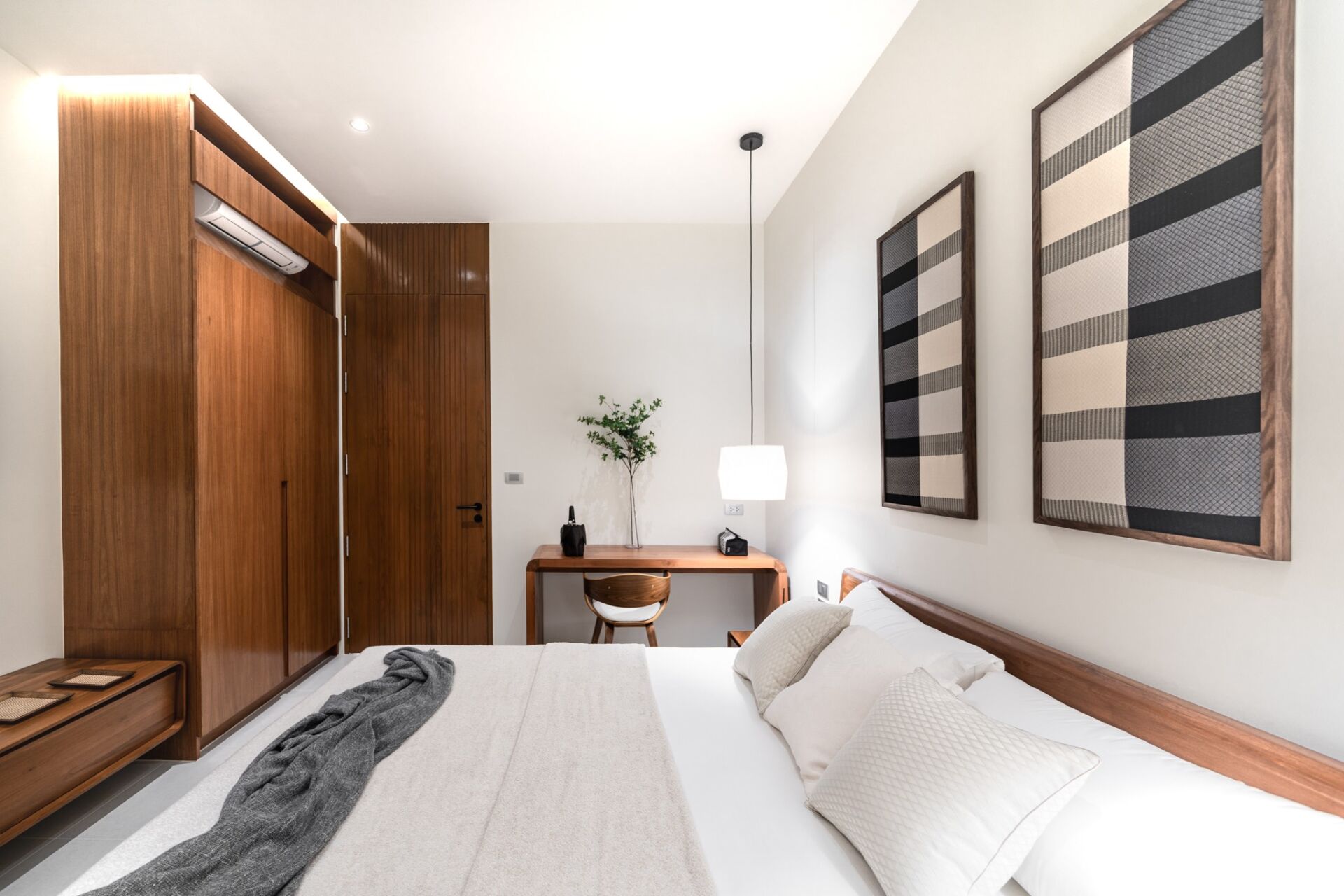 The Urban Retreat – Luxury 3-Bedroom Private Pool Villa for Sale in Bang Tao, Phuket