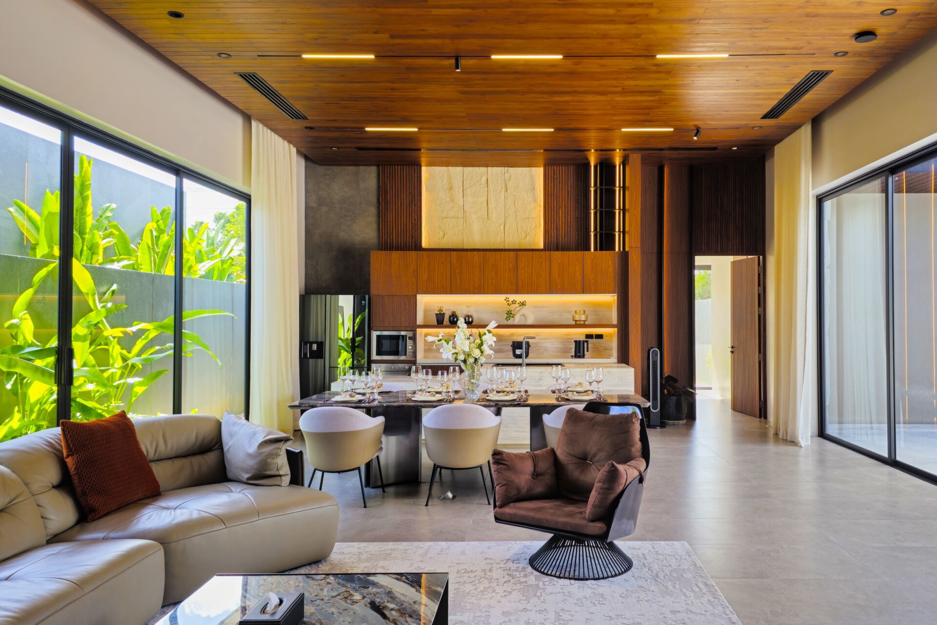 20260719_101136 Sea Central Villa – Luxury 4-Bedroom Private Pool Villa for Rent in Phuket