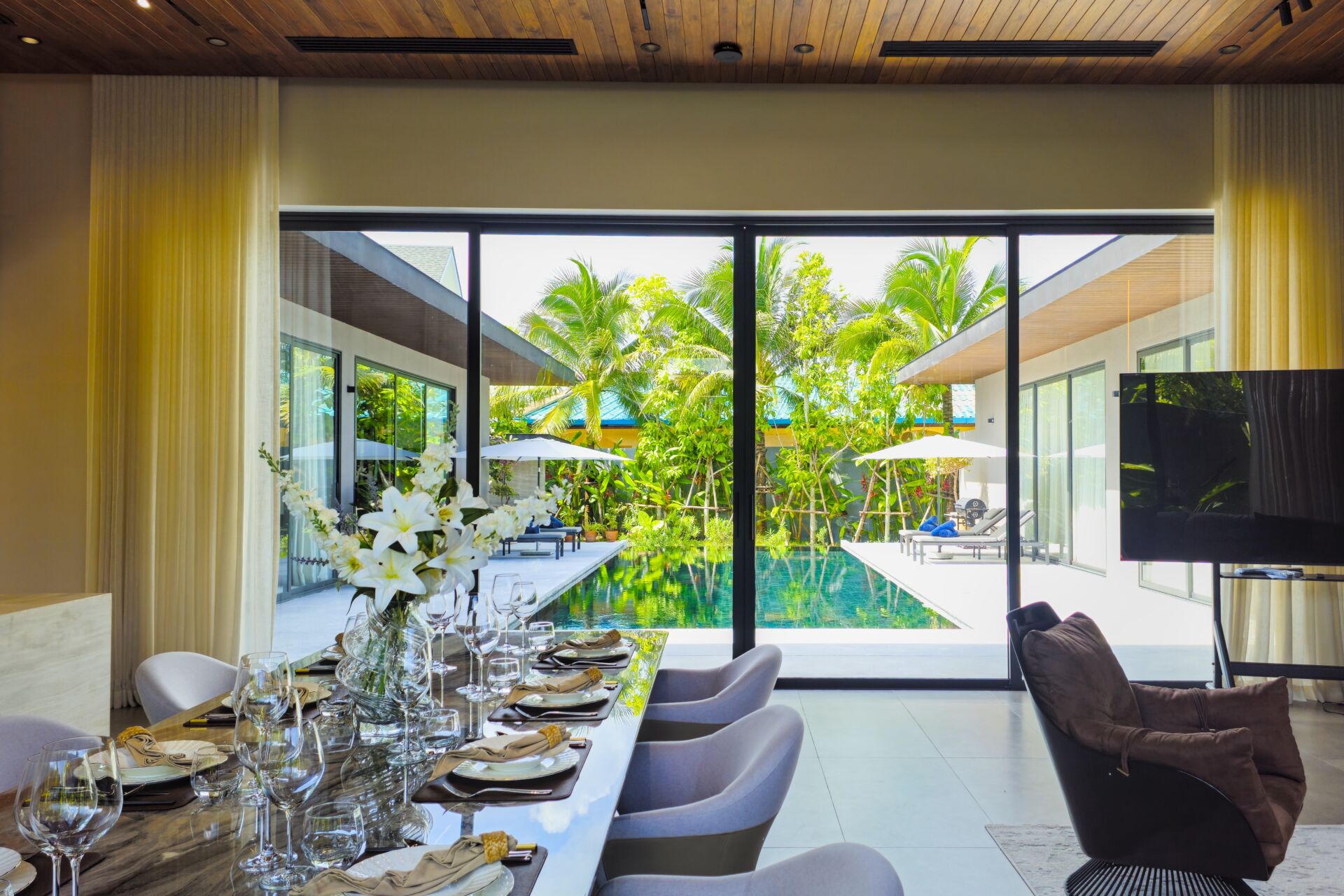 20260719_101502 Sea Central Villa – Luxury 4-Bedroom Private Pool Villa for Rent in Phuket