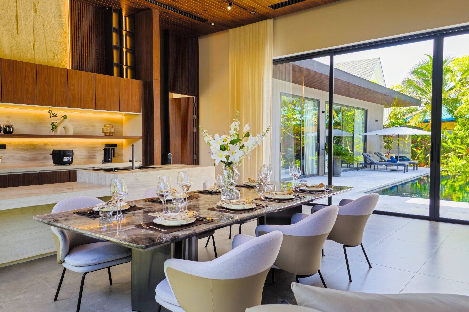 20260719_101519 Sea Central Villa – Luxury 4-Bedroom Private Pool Villa for Rent in Phuket