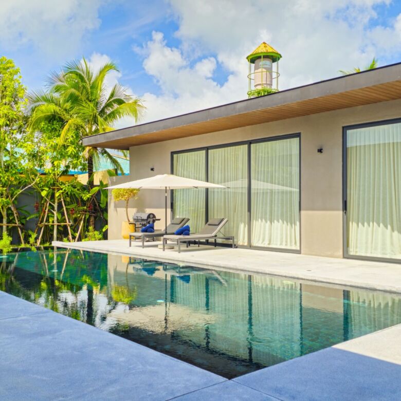 Sea Central Villa – Luxury 4-Bedroom Private Pool Villa for Rent in Phuket