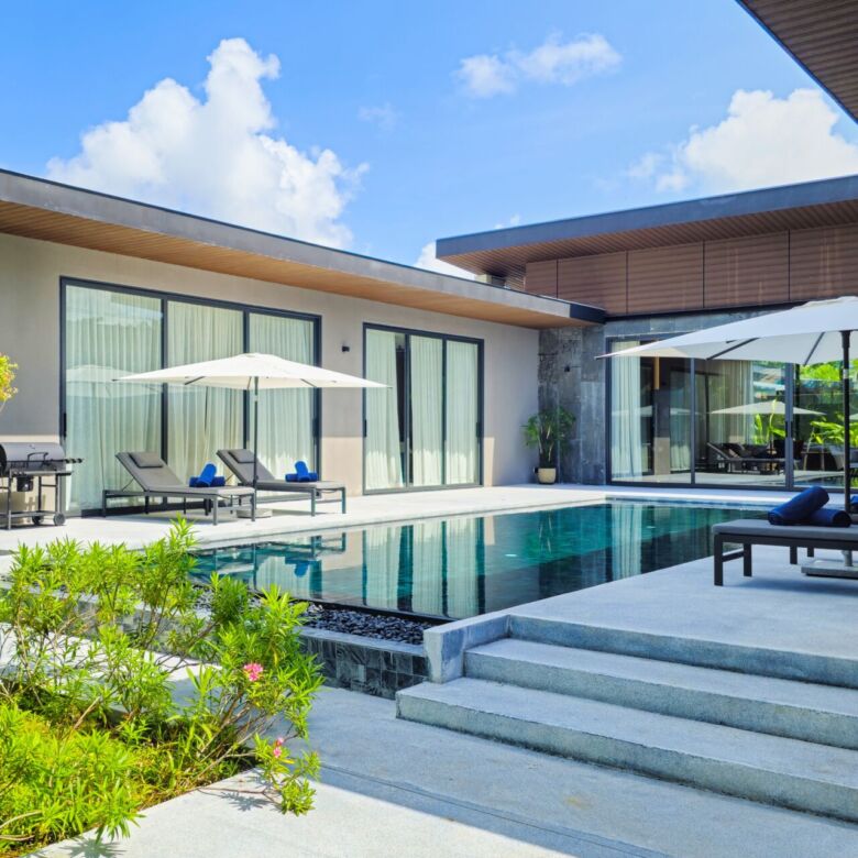 Sea Central Villa – Luxury 4-Bedroom Private Pool Villa for Rent in Phuket