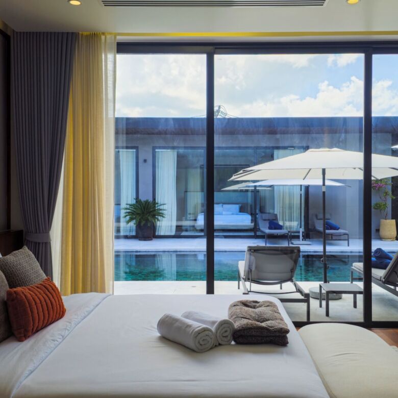 Sea Central Villa – Luxury 4-Bedroom Private Pool Villa for Rent in Phuket
