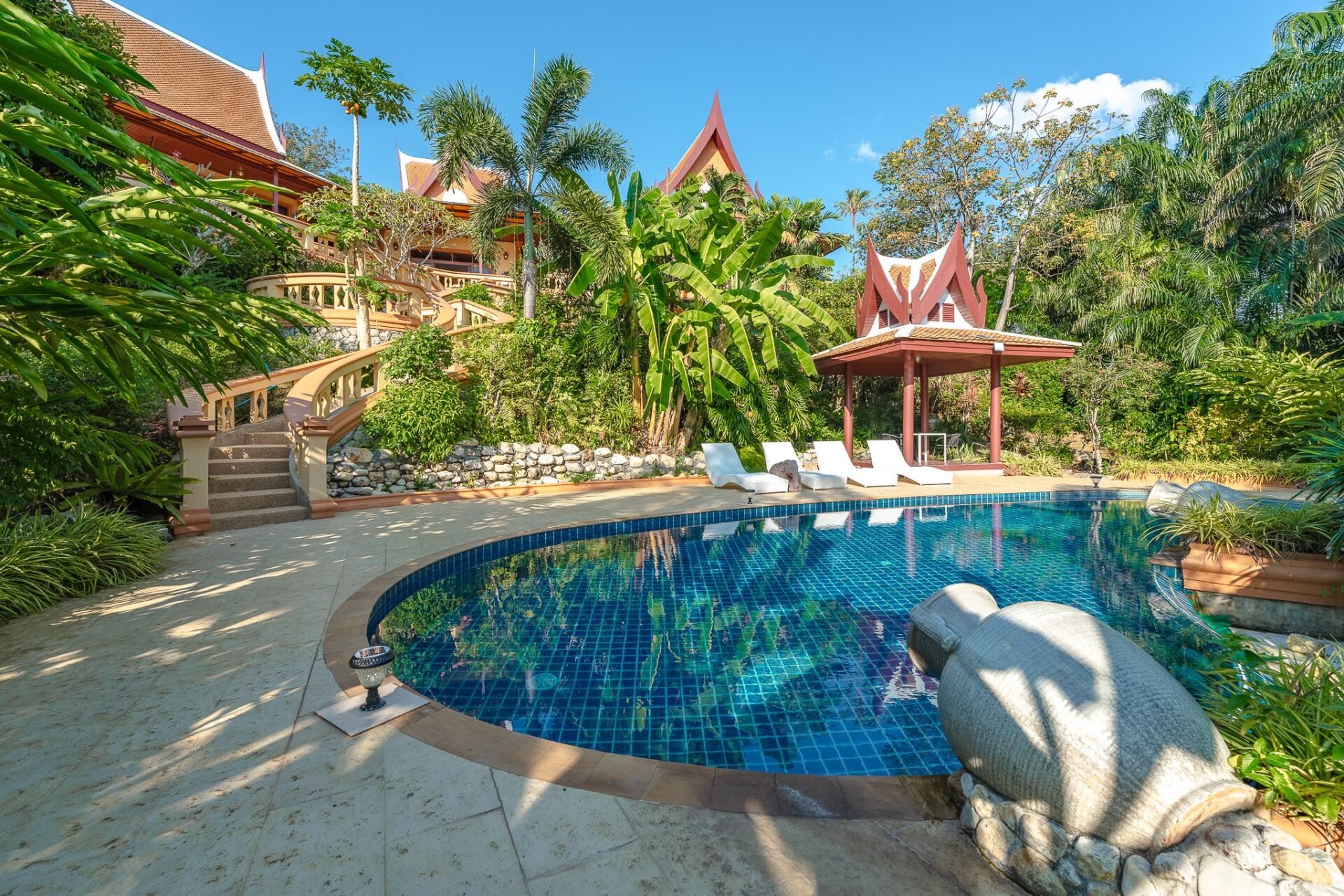 LW107336-HDR Luxury 7-Bedroom Thai-Style Villa – Layan Beach, Phuket