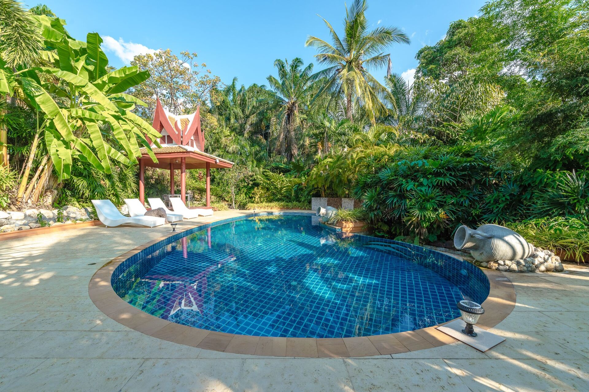 LW107342-HDR Luxury 7-Bedroom Thai-Style Villa – Layan Beach, Phuket