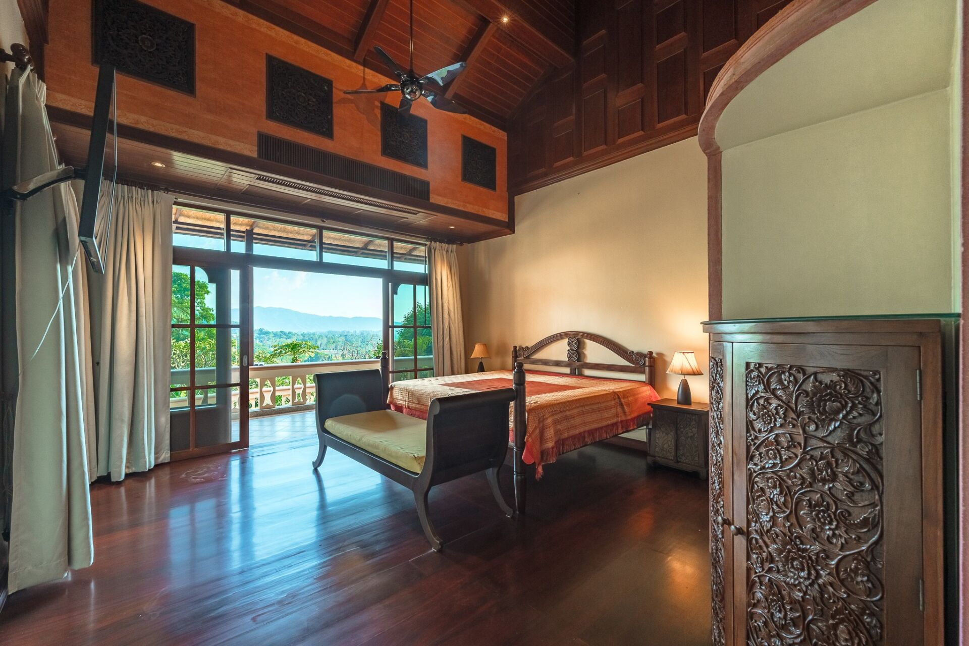 LW107585-HDR Luxury 7-Bedroom Thai-Style Villa – Layan Beach, Phuket
