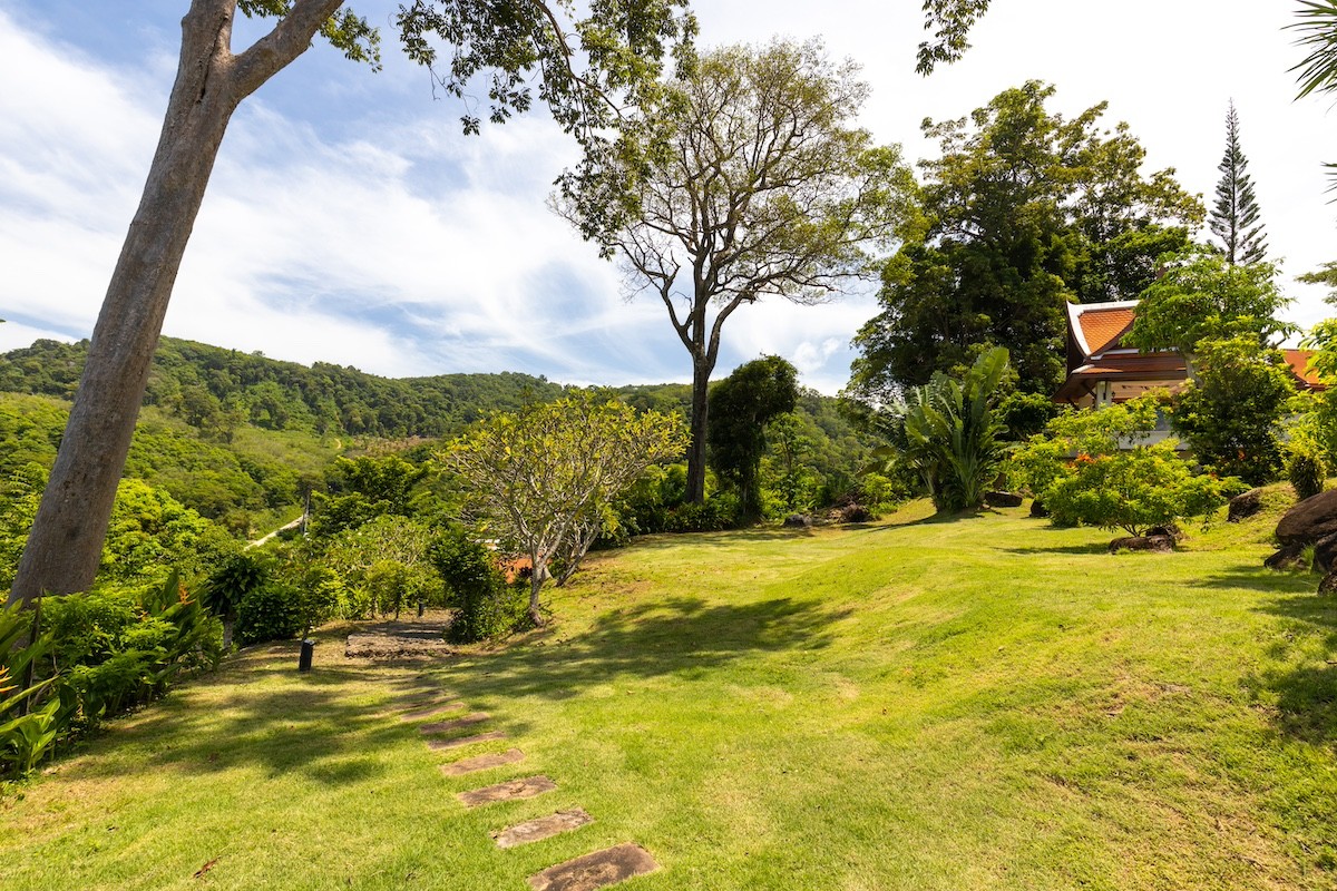 Nakathani Villas for Sale in Kamala, Phuket – Luxury Sea View Estate with Thai Freehold Ownership