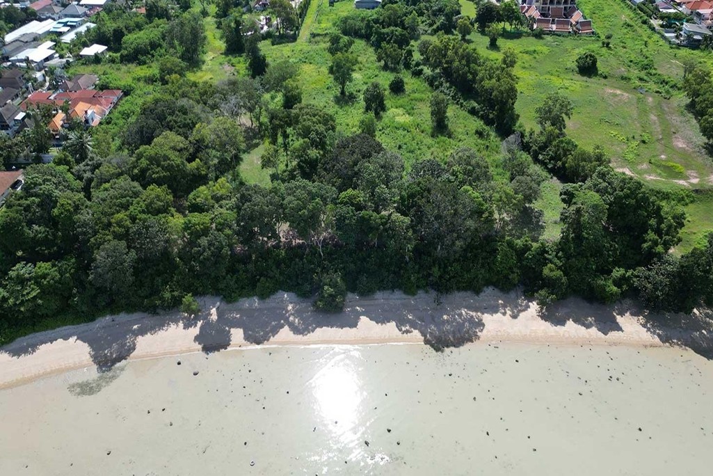 Prime Beachfront Land for Sale in Rawai Beach, Phuket – A Rare Investment Opportunity in 2026