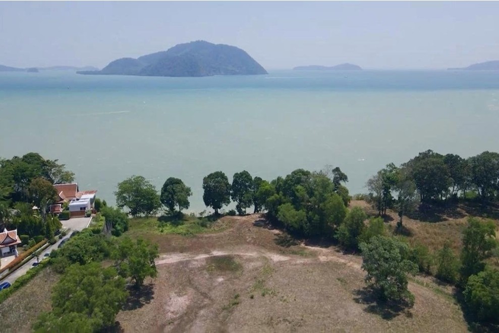 Prime Beachfront Land for Sale in Rawai Beach, Phuket – A Rare Investment Opportunity in 2026