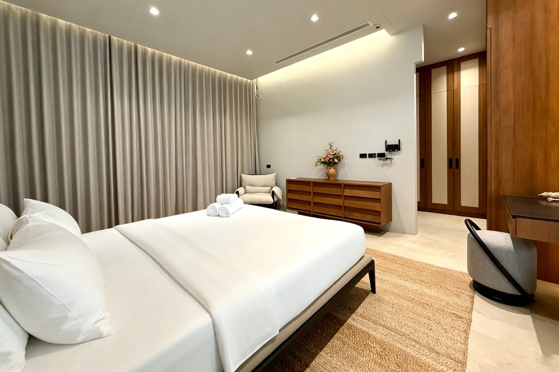 4-Bedroom Luxury Pool Villa for Rent in Chalong Bay, Phuket | Available Now