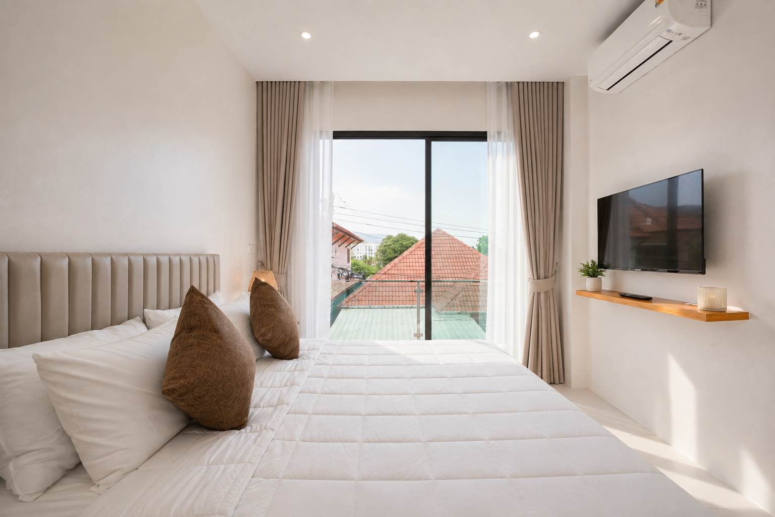 A New 3-Bedroom Private Pool Villa for rent in Pasak Soi 2, Cherngtalay