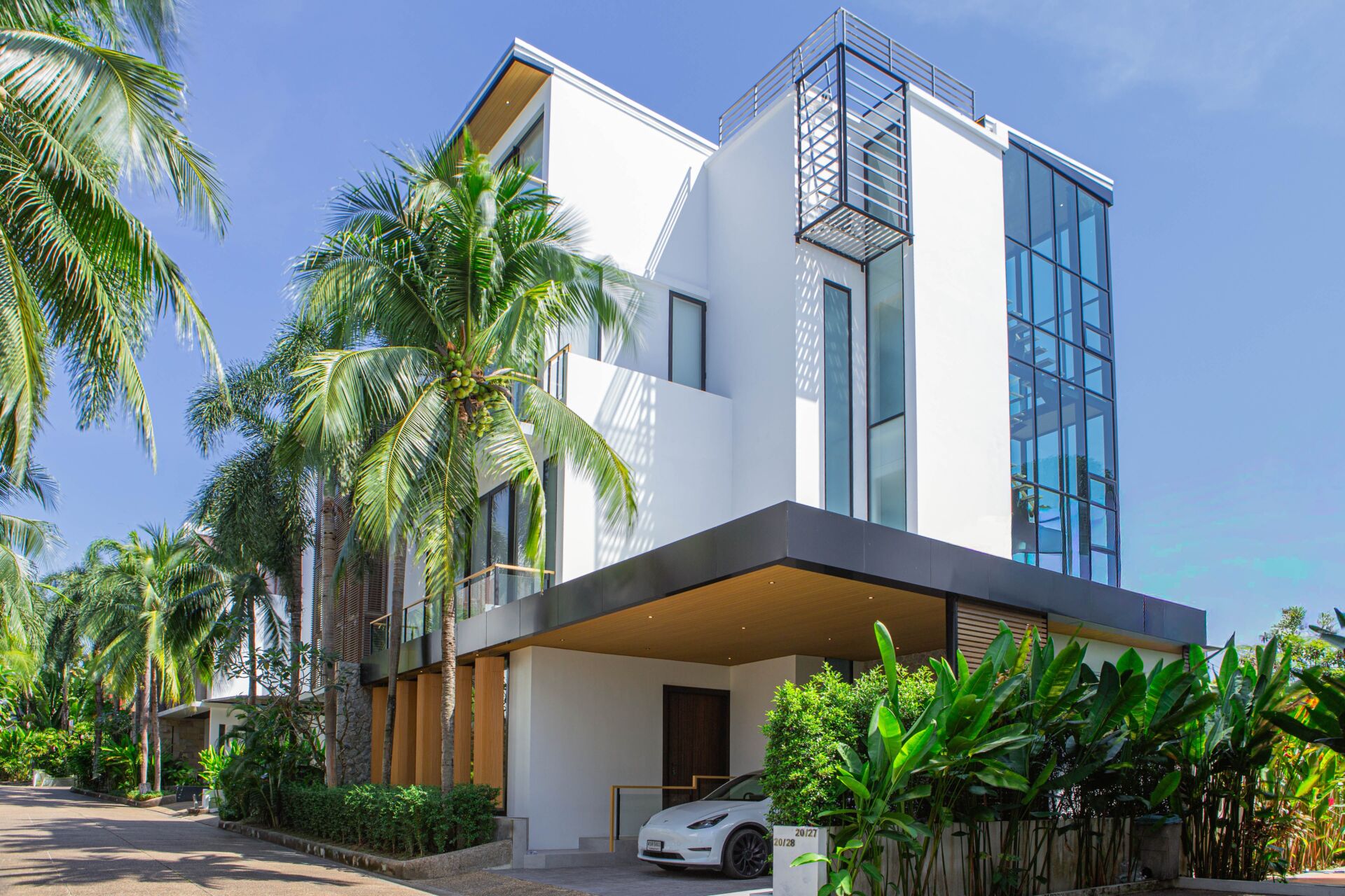 1 The Lantern Residences Phuket – Resale Luxury 4-Storey Residence for THB 32 Million