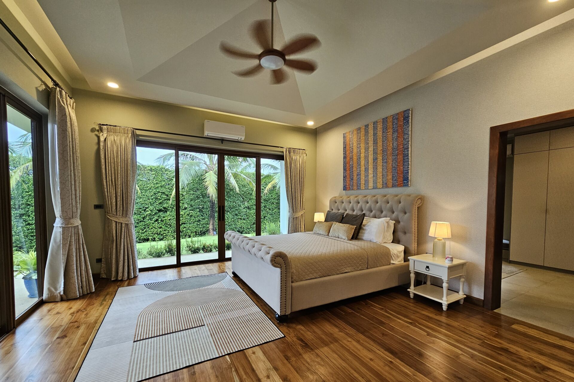 Luxury 5-Room Standalone Pool Villa for Sale in Cherngtalay, Phuket – THB 55 Million