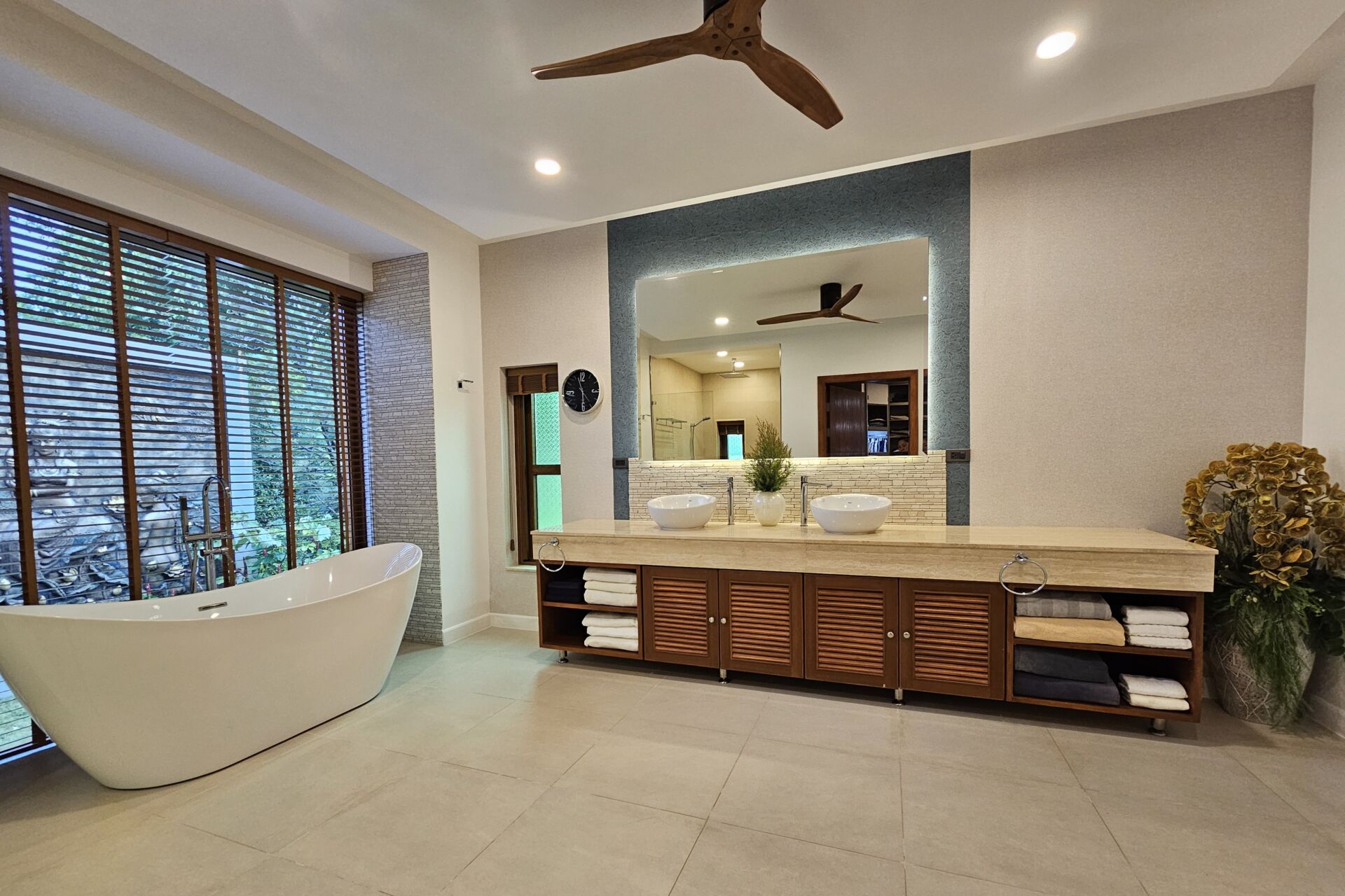 Luxury 5-Room Standalone Pool Villa for Sale in Cherngtalay, Phuket – THB 55 Million