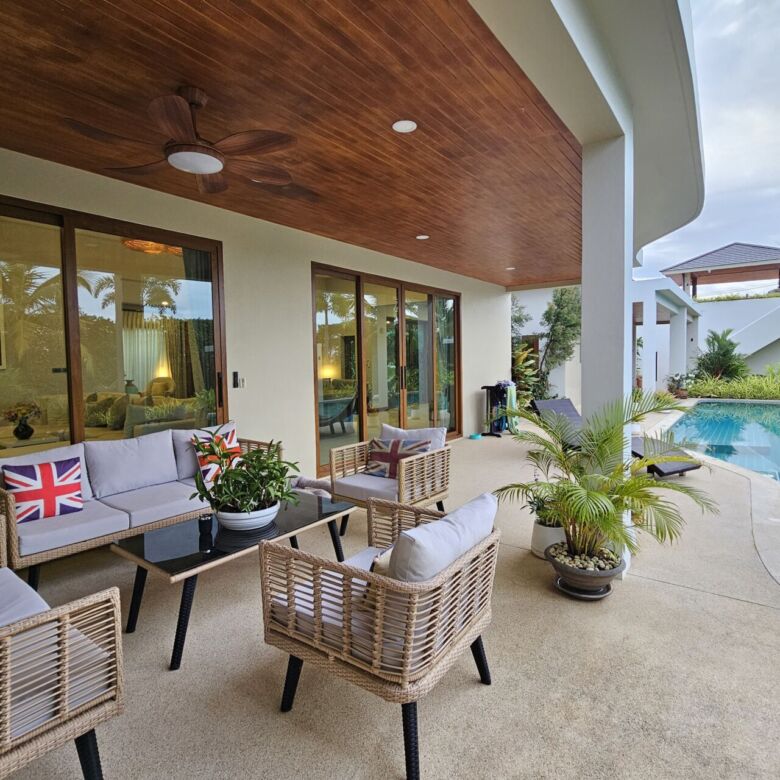 Luxury 5-Room Standalone Pool Villa for Sale in Cherngtalay, Phuket – THB 55 Million