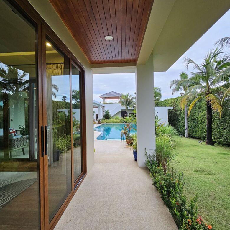 Luxury 5-Room Standalone Pool Villa for Sale in Cherngtalay, Phuket – THB 55 Million