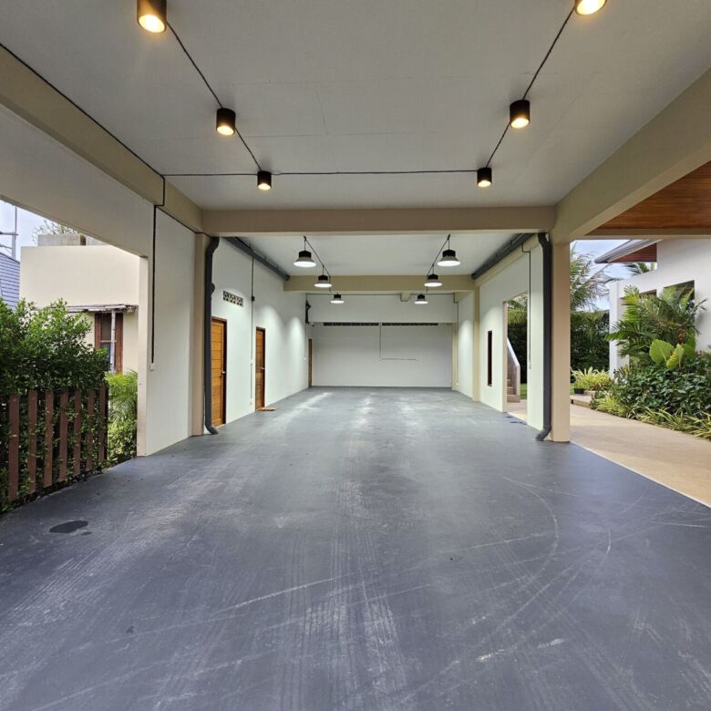Luxury 5-Room Standalone Pool Villa for Sale in Cherngtalay, Phuket – THB 55 Million
