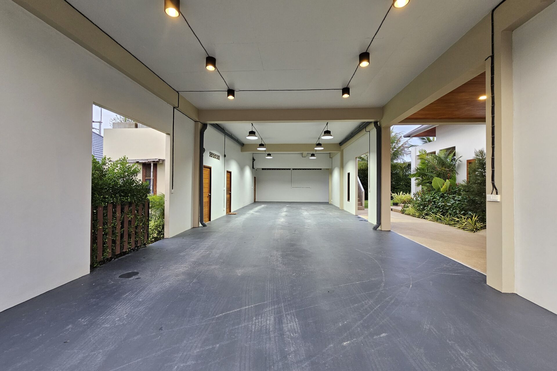 Luxury 5-Room Standalone Pool Villa for Sale in Cherngtalay, Phuket – THB 55 Million
