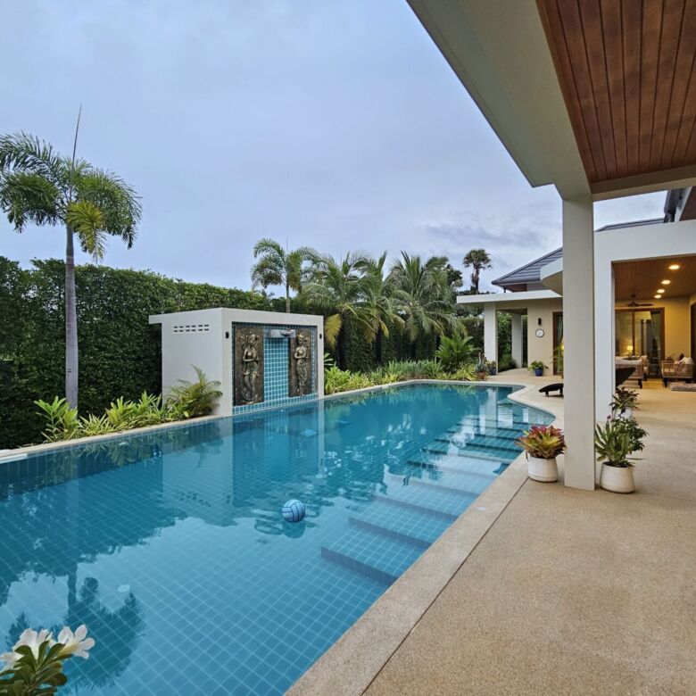 Luxury 5-Room Standalone Pool Villa for Sale in Cherngtalay, Phuket – THB 55 Million