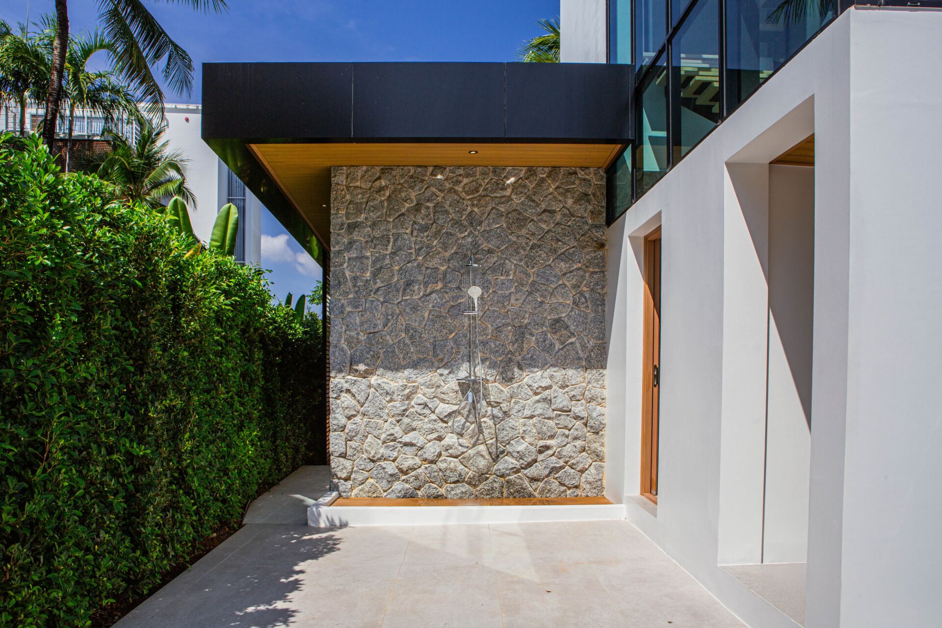 3 The Lantern Residences Phuket – Resale Luxury 4-Storey Residence for THB 32 Million