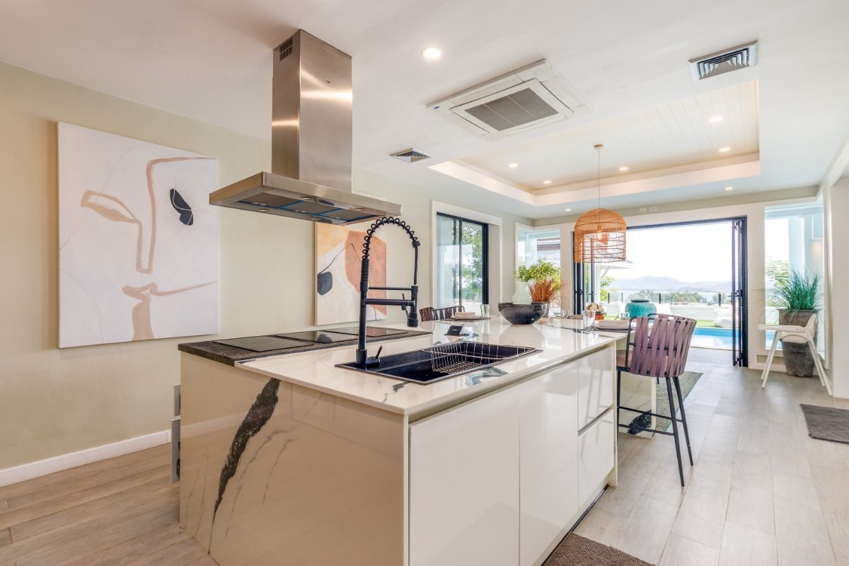 Luxury 5-Bedroom Ocean View Villa for Sale in Surin Hills, Phuket – THB 55 Million
