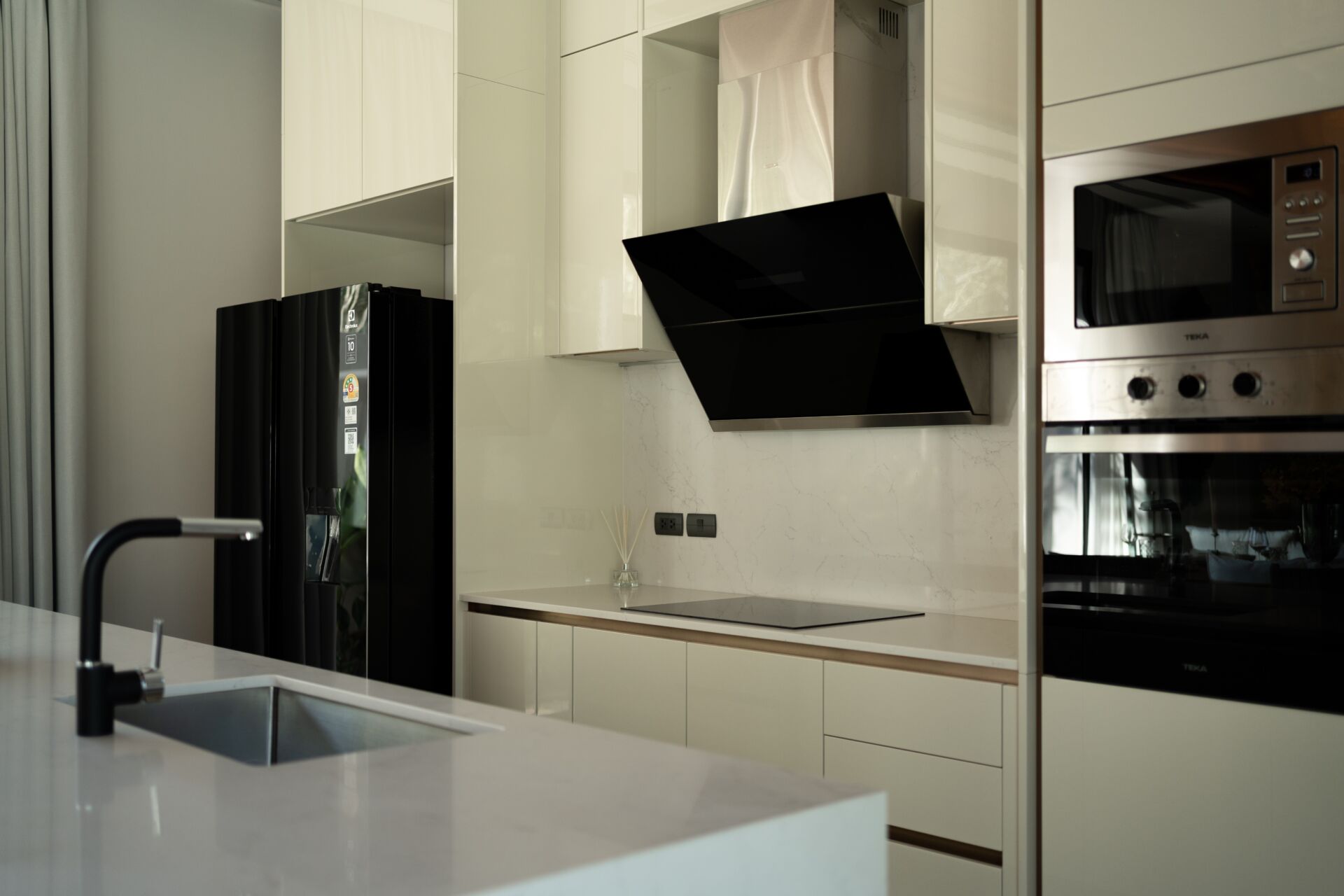 Luxury 3-Bedroom Pool Villas for Sale in Pasak, Phuket