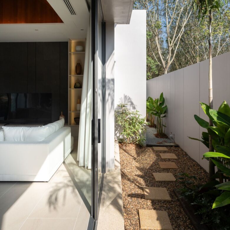 Luxury 3-Bedroom Pool Villas for Sale in Pasak, Phuket